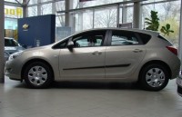 ochranne-listy-dveri-opel-astra-j.jpg